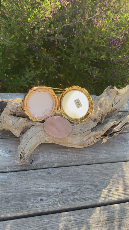 Stratton 1960/70s Gold Compact with Velvet Puff – Vintage Glamour