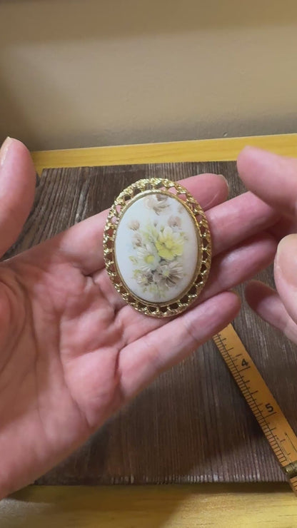 Vintage 1970s Hand-Painted Porcelain Floral Brooch