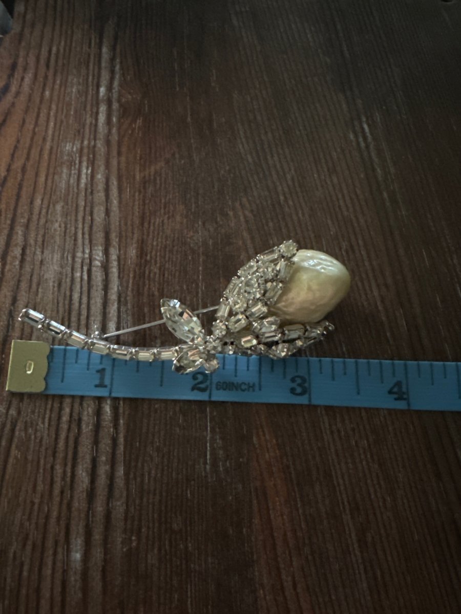 Vintage Baroque Pearl Brooch - Dirty30 Vintage