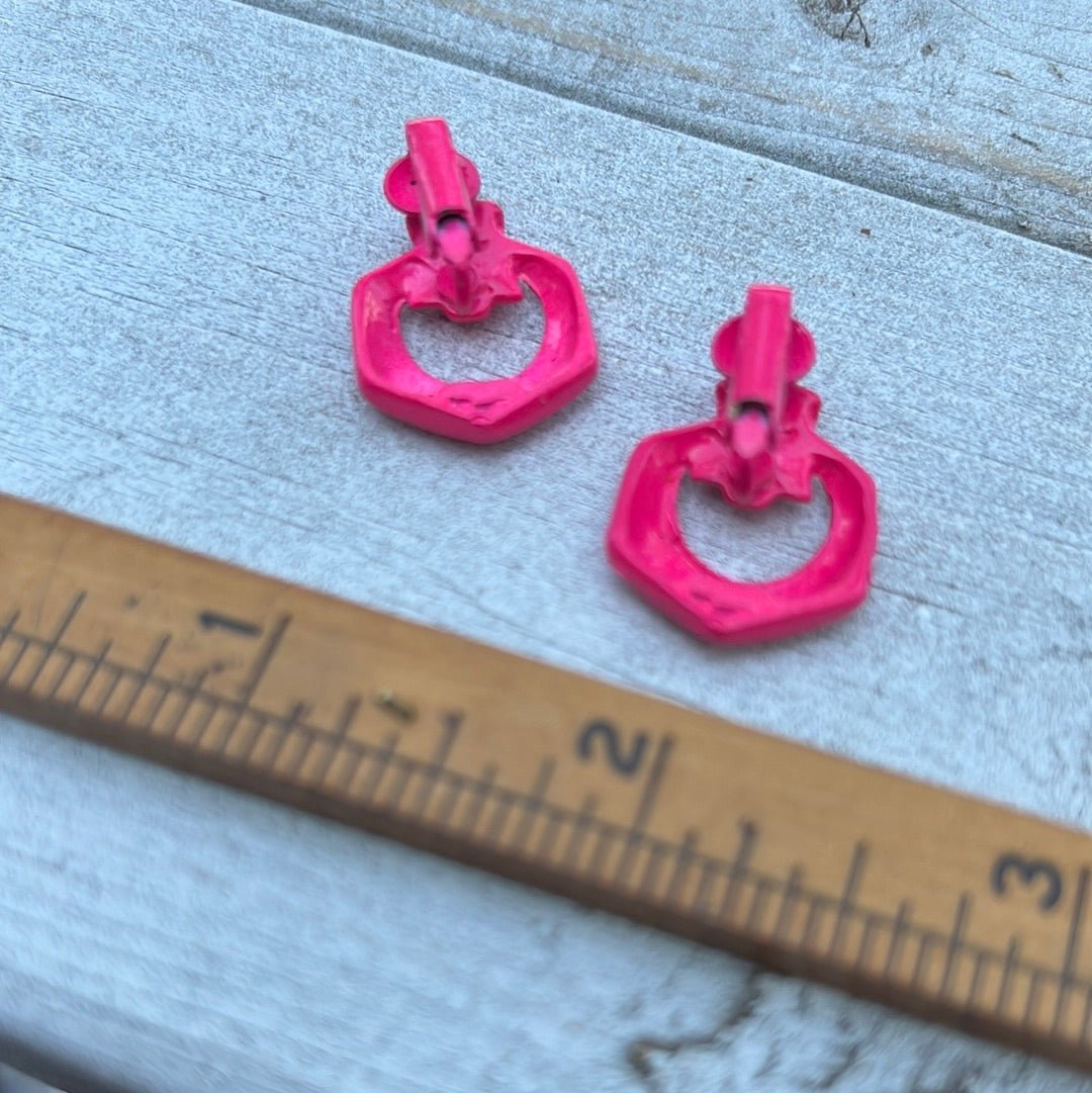 Vintage Hot Pink Clip Earrings - Dirty30 Vintage
