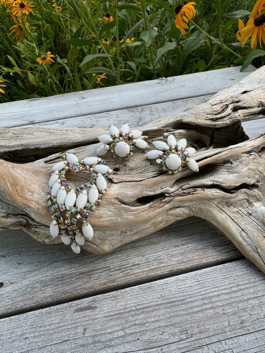 Vintage Milk Glass Open Heart Brooch + Earrings - Dirty30 Vintage