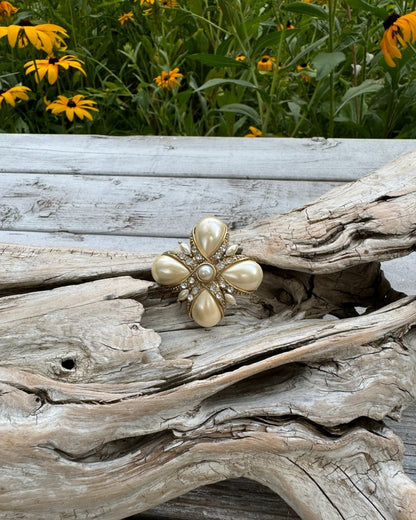 Vintage Monet Brooch - Dirty30 Vintage