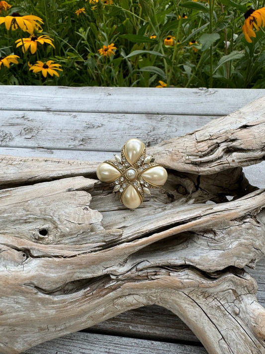 Vintage Monet Brooch - Dirty30 Vintage