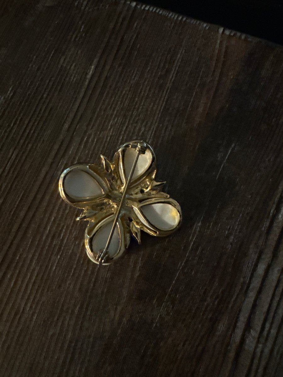 Vintage Monet Brooch - Dirty30 Vintage