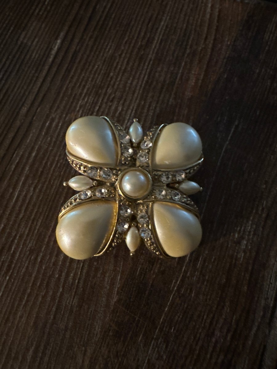 Vintage Monet Brooch - Dirty30 Vintage