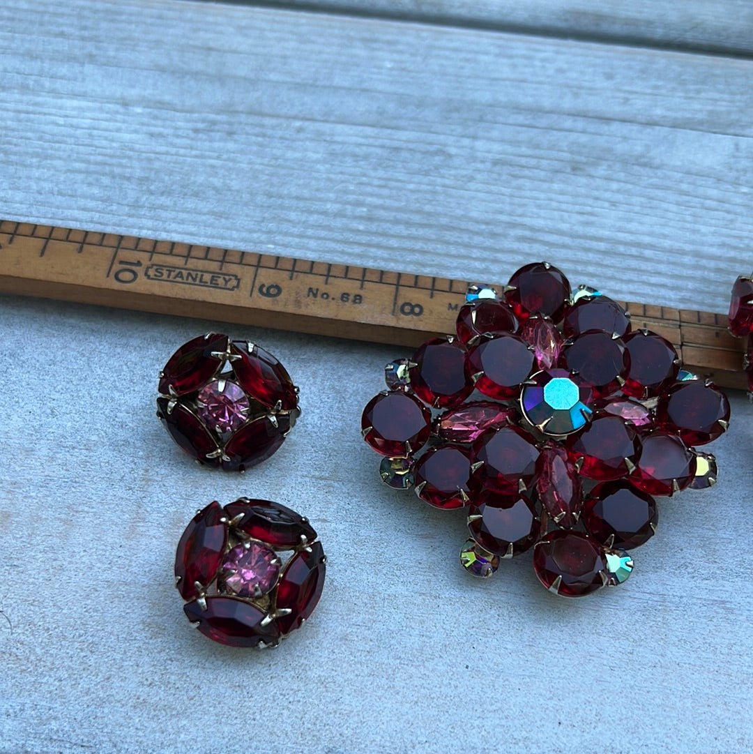 Vintage Red Rhinestone Trio - Dirty30 Vintage
