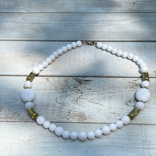 Vintage White Beaded Necklace - Dirty30 Vintage
