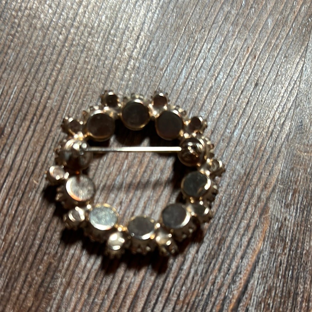 Vintage Wreath Brooch - Dirty30 Vintage