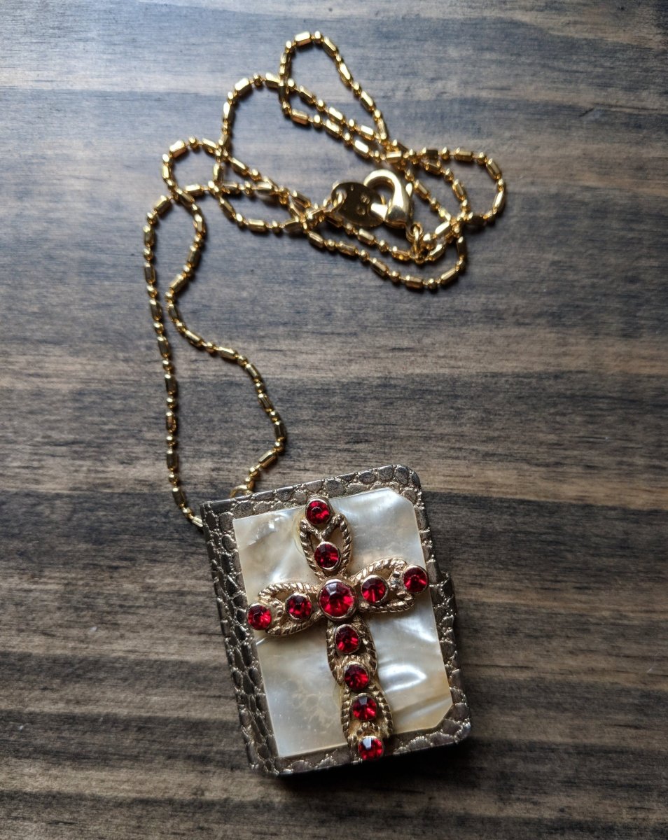 10 Commandment Bible Necklace - Dirty30 Vintage