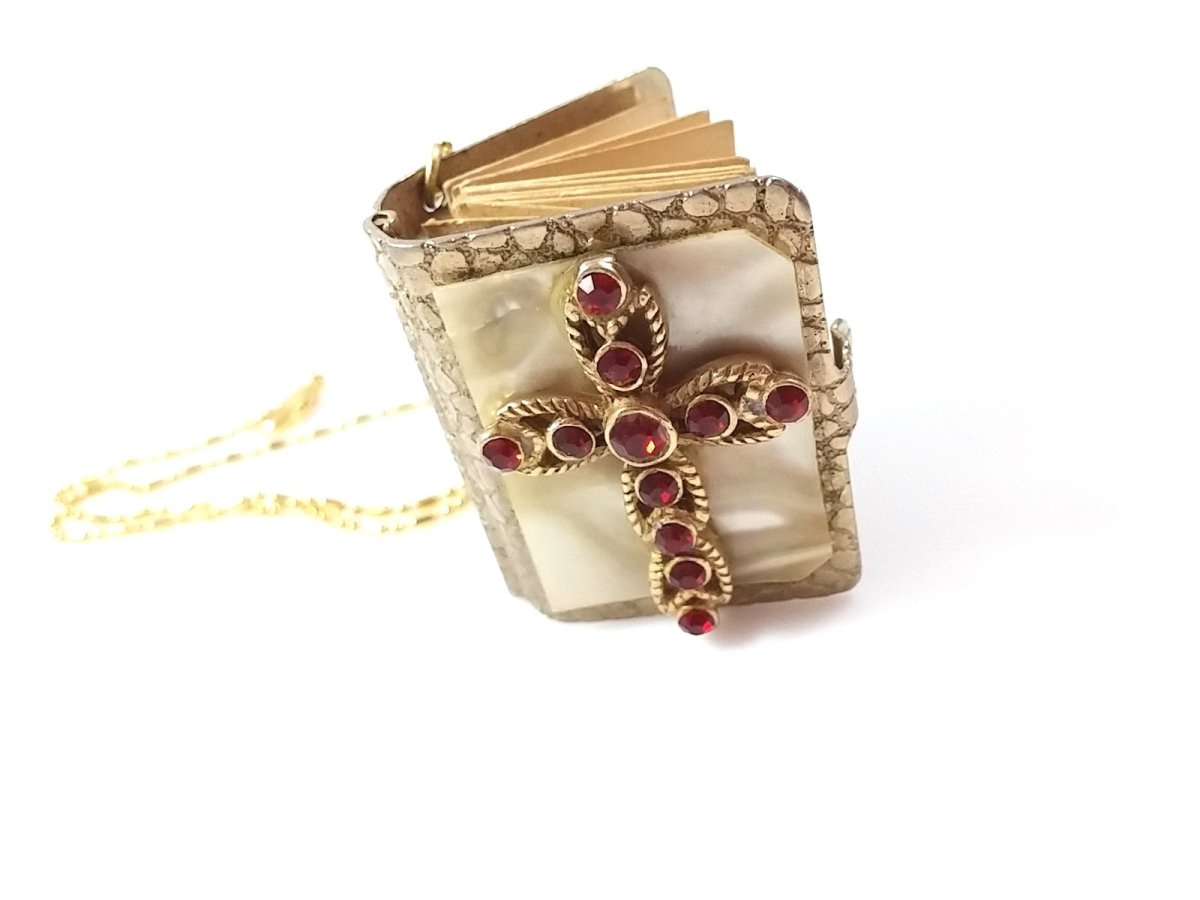 10 Commandment Bible Necklace - Dirty30 Vintage