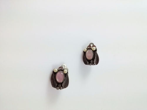 Vintage Silver Clip Earrings w/ Pink Moon Glow and Pearl Accents - Dirty 30 Vintage | Vintage Clothing, Vintage Jewelry, Vintage Accessories