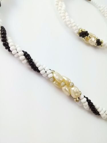 Vintage Necklace & Bracelet Set Black White Twisted Beaded w/ Pearl Accent - Dirty 30 Vintage | Vintage Clothing, Vintage Jewelry, Vintage Accessories