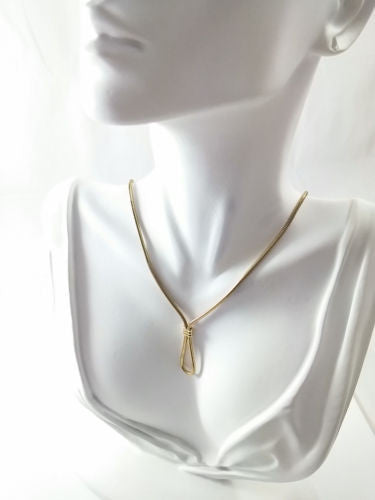Vintage 70s Avon 19" Necklace Snake Chain With Loop - Dirty 30 Vintage | Vintage Clothing, Vintage Jewelry, Vintage Accessories