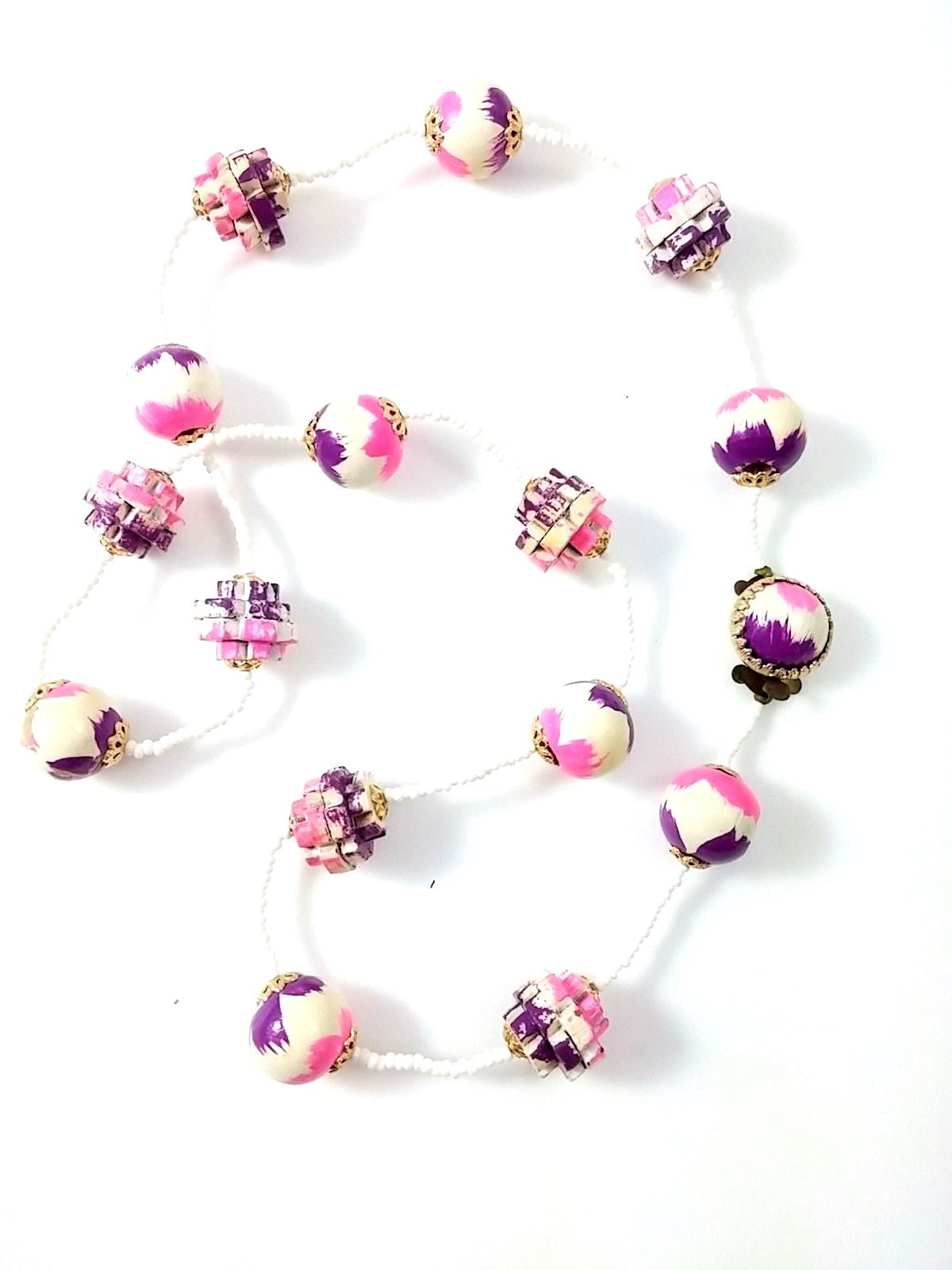 Vintage 50s 60s 24" Necklace White Pink Purple Wood Jig Saw Puzzle Piece Spacer Japan Decorative Clasp - Dirty 30 Vintage | Vintage Clothing, Vintage Jewelry, Vintage Accessories