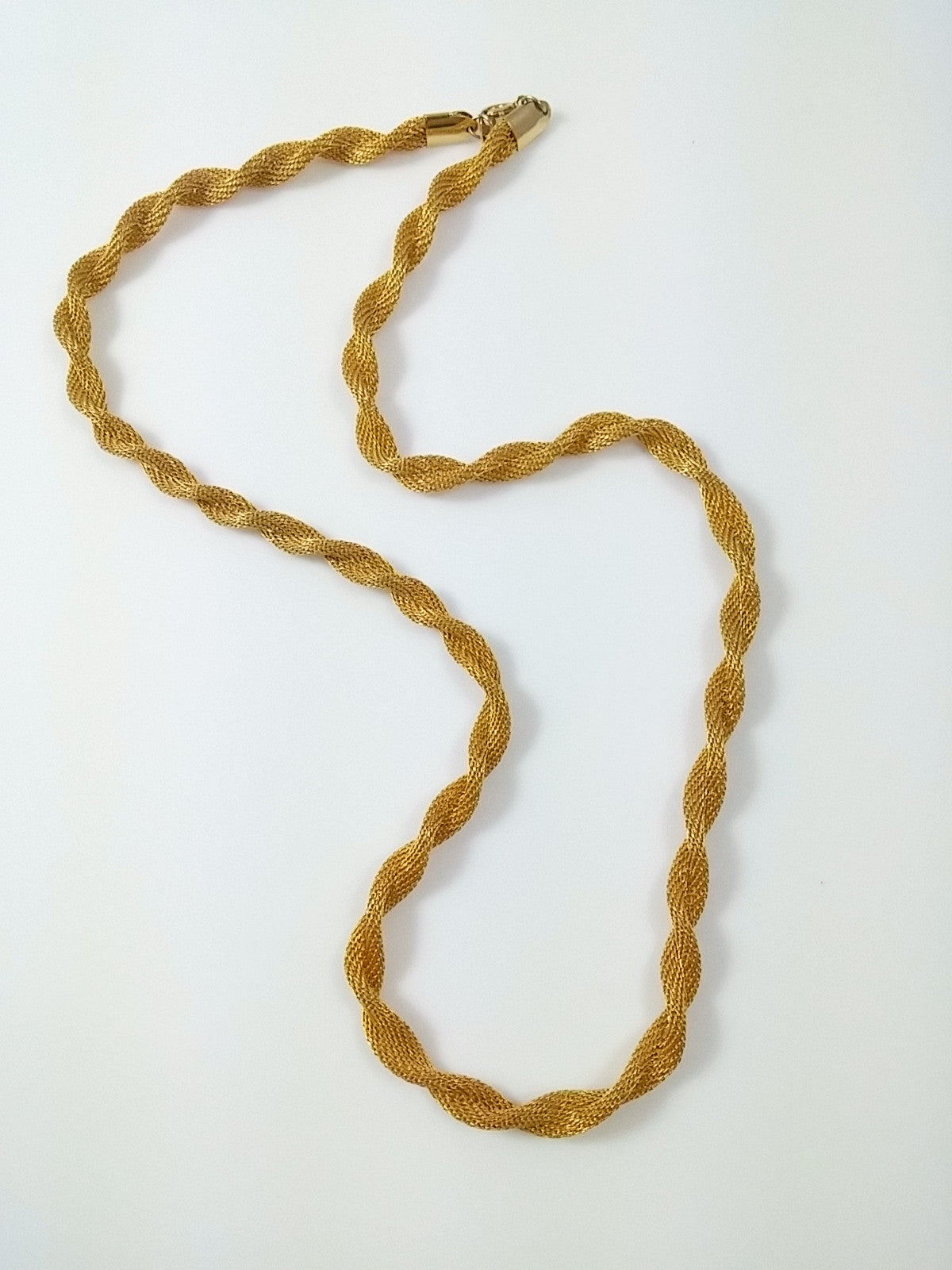 Vintage 70s 24" Necklace Gold Tone Twisted Mesh - Dirty 30 Vintage | Vintage Clothing, Vintage Jewelry, Vintage Accessories