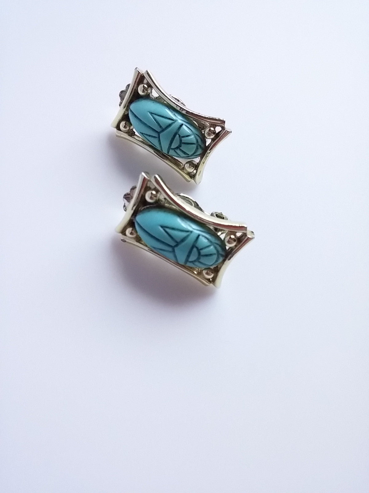 Vintage Judy Lee Egyptian Queen Aqua Turquoise Scarab Earrings - Dirty 30 Vintage | Vintage Clothing, Vintage Jewelry, Vintage Accessories
