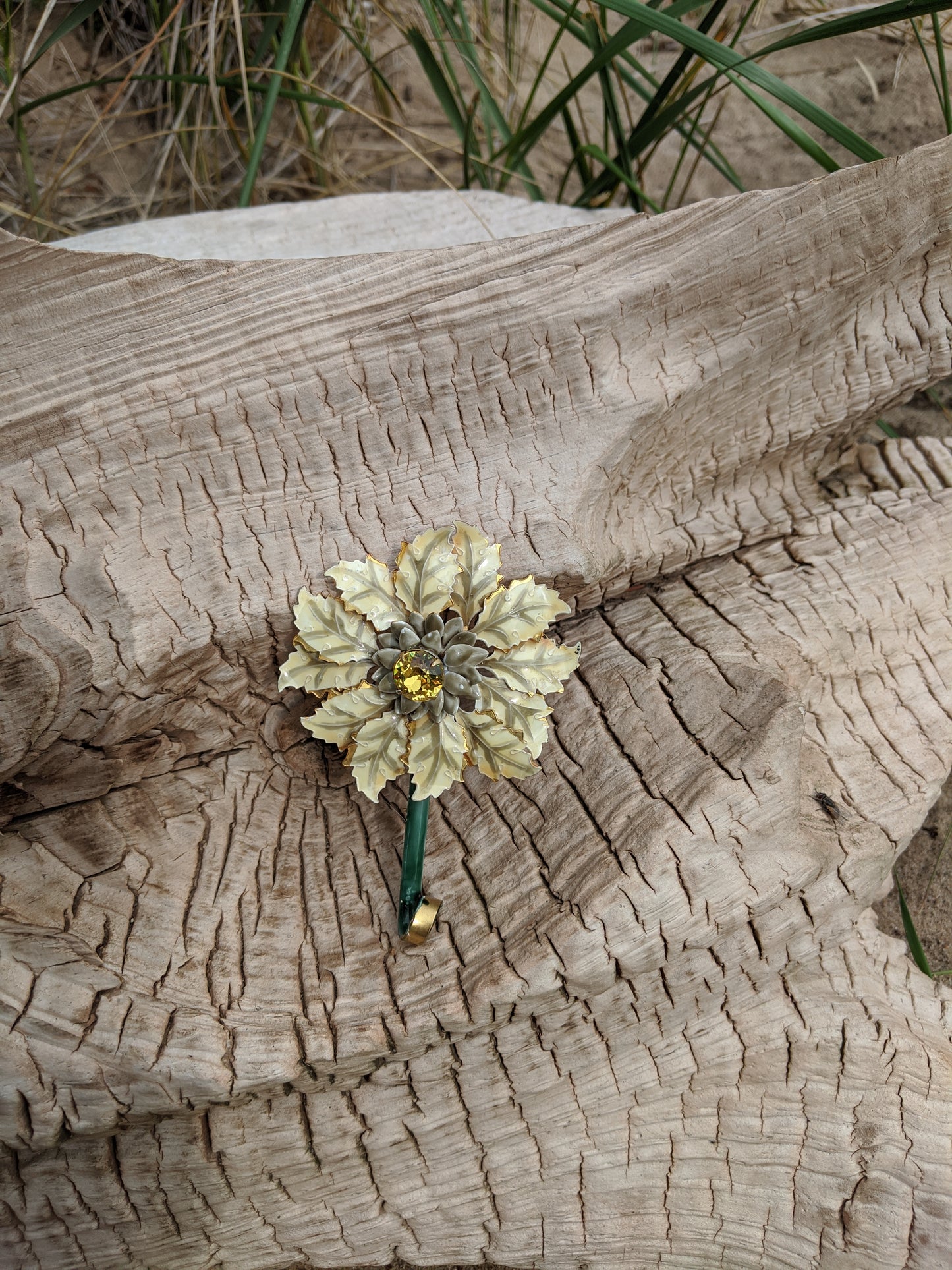Sandor Flower Brooch