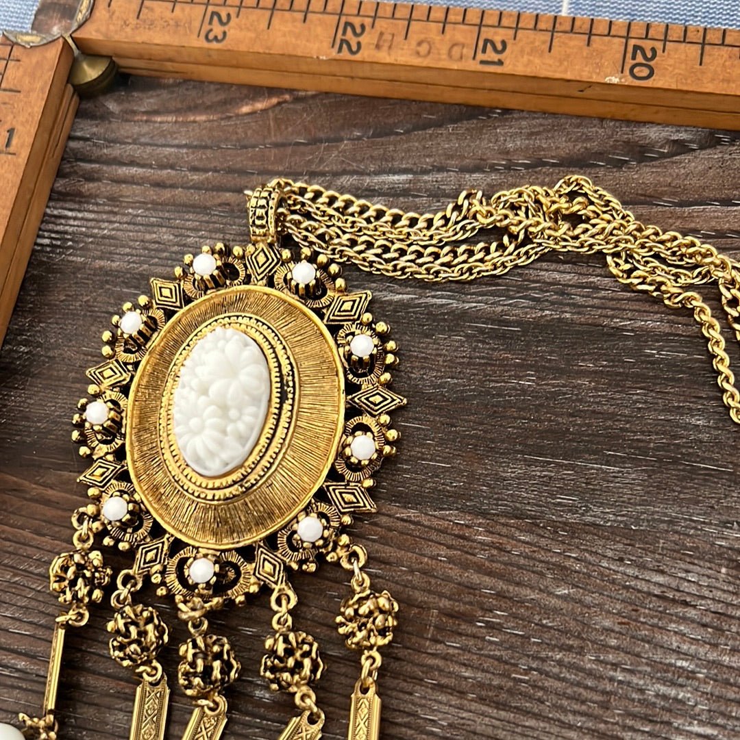 Bold White and Gold Tassel Pendant - Dirty30 Vintage