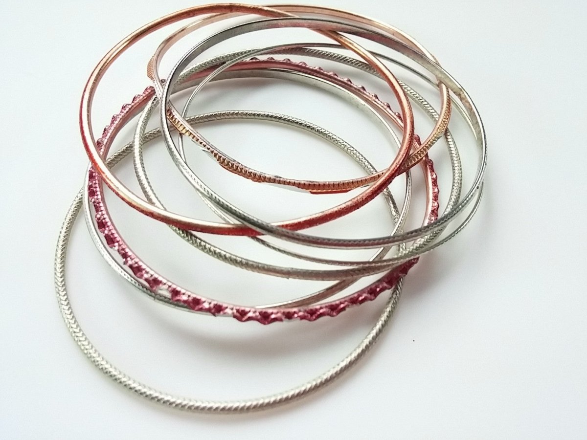 Classic 80s Bangle Bracelets - Silver Tone Red Accents Funky Mixed Styles - Dirty30 Vintage