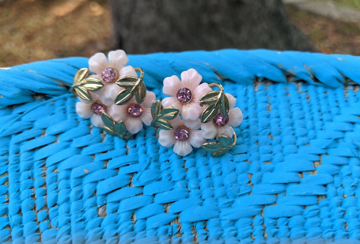 Coro Flower Necklace + Earring Set - Dirty30 Vintage