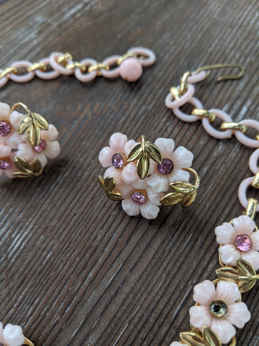 Coro Flower Necklace + Earring Set - Dirty30 Vintage
