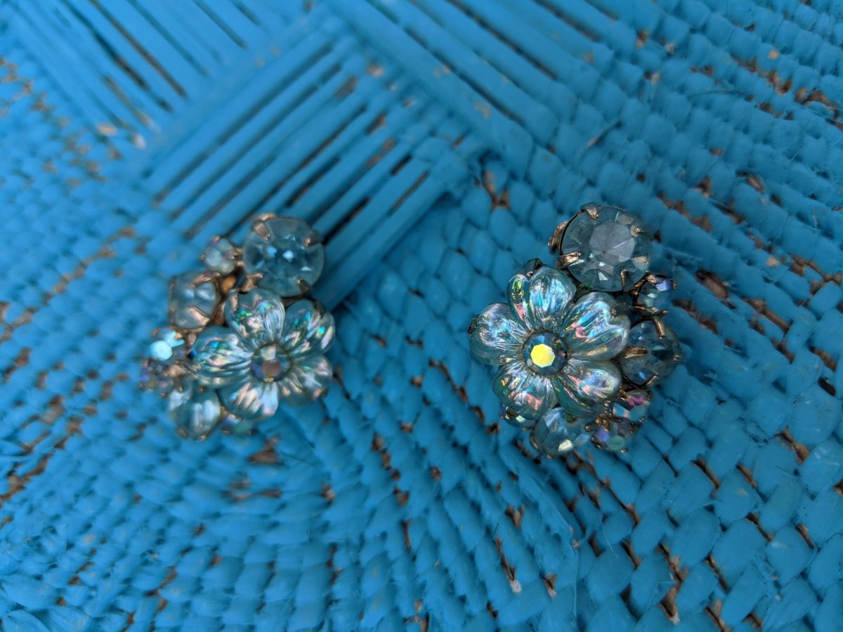Floral Clip Earrings - Dirty30 Vintage