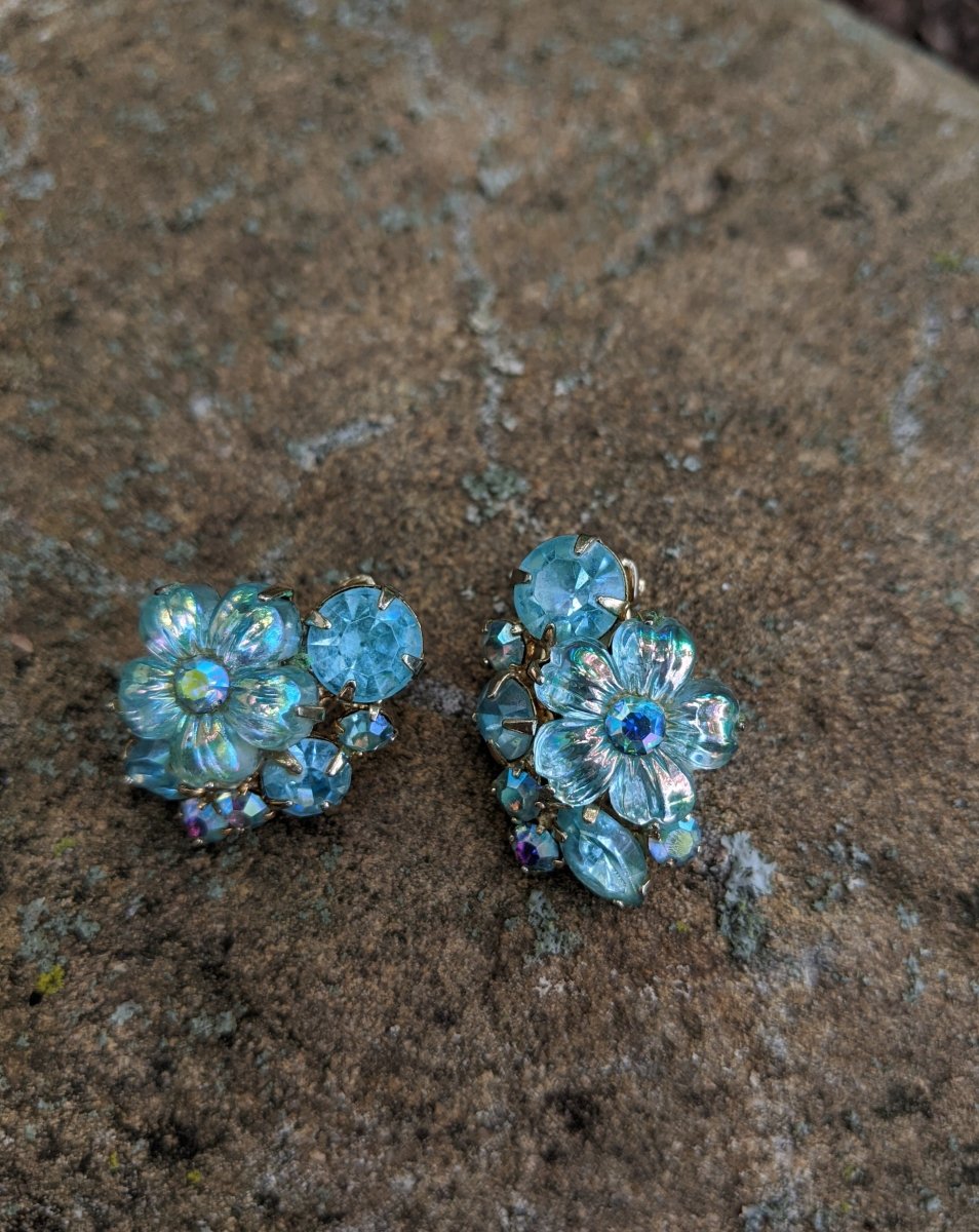 Floral Clip Earrings - Dirty30 Vintage
