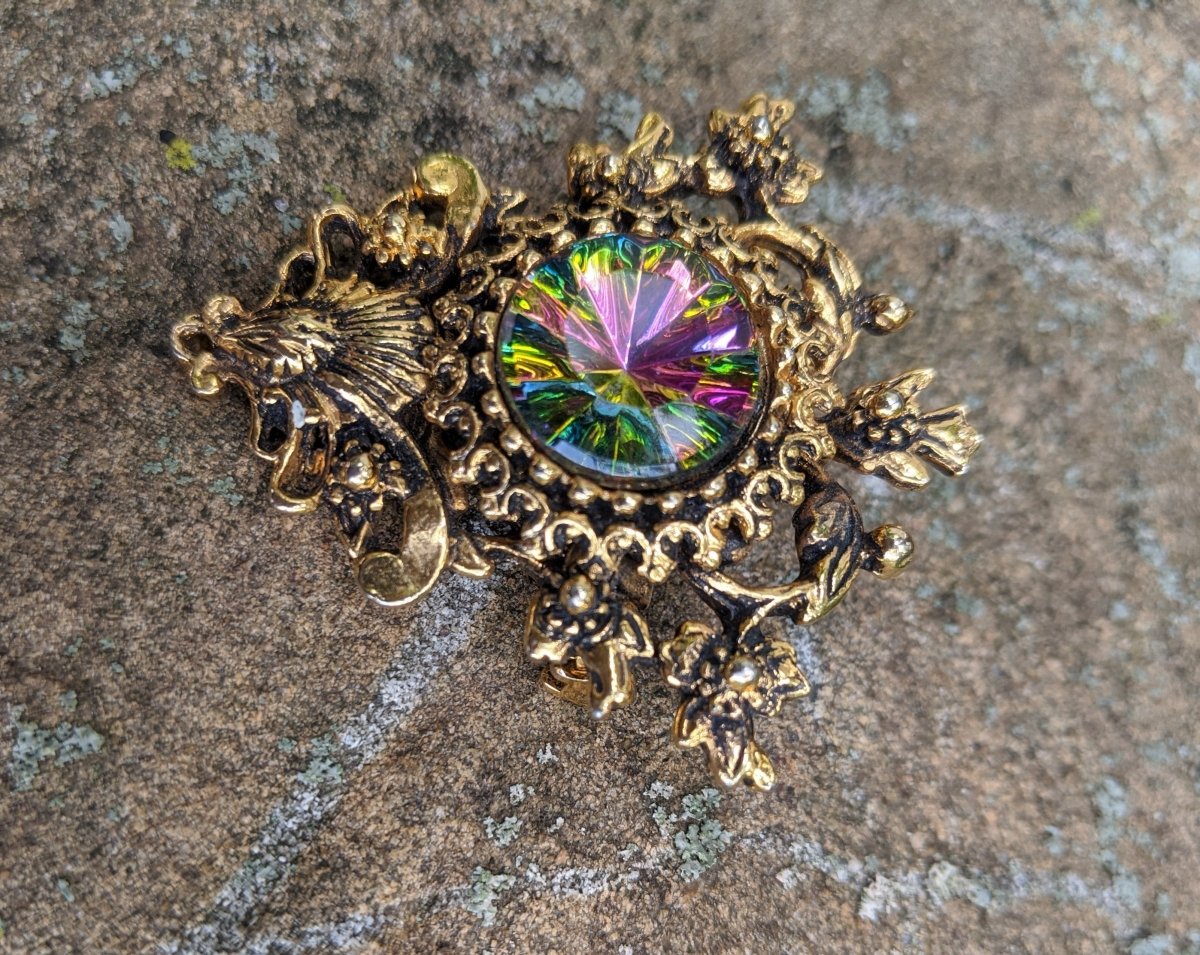 Holograph Brooch - Dirty30 Vintage