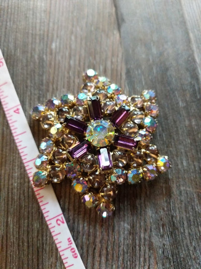 Pinwheel Flower Brooch - Dirty30 Vintage