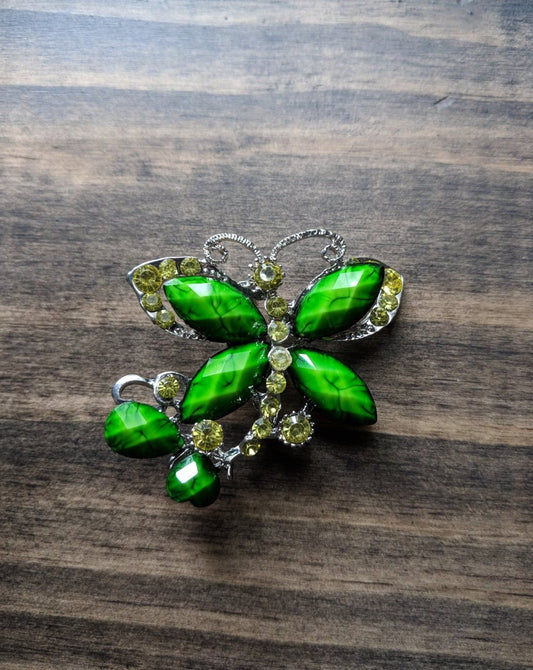 Sweet Butterfly Brooch Green Green Facet Cut Wing Accent w/ Peridot Colored Rhinestone - Dirty30 Vintage