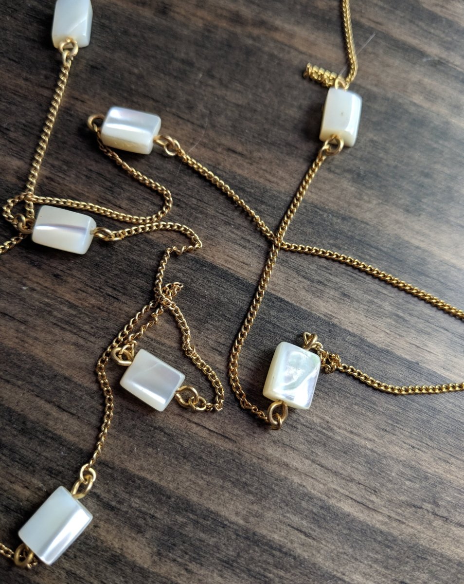 Sweet Mother of Pearl Stationed Necklace - Dirty30 Vintage