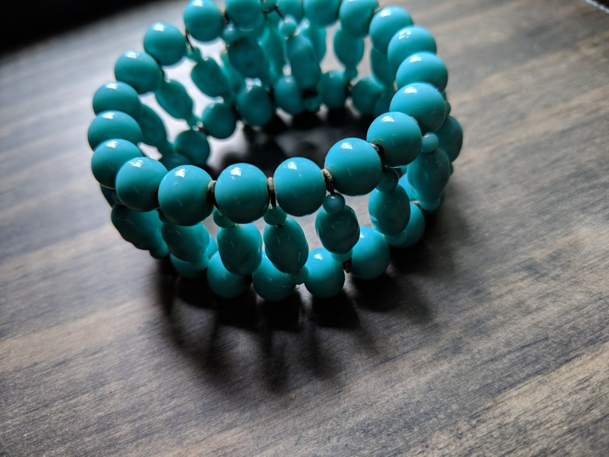Turquoise Beaded Wire Cuff Bracelet - Dirty30 Vintage