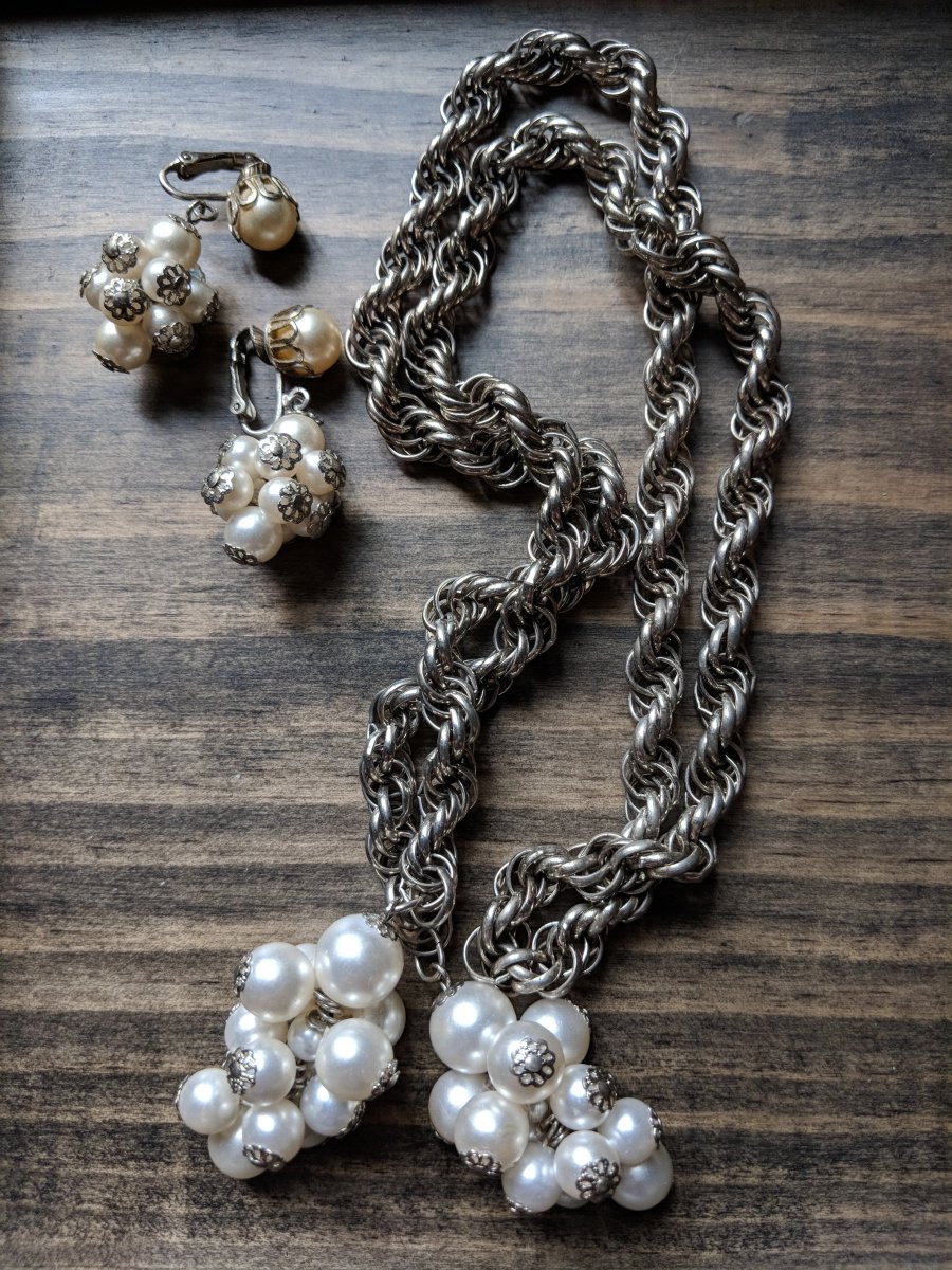 Vintage 30" Lariat Necklace w/ Pearl Clusters & Matching Earrings - Dirty30 Vintage