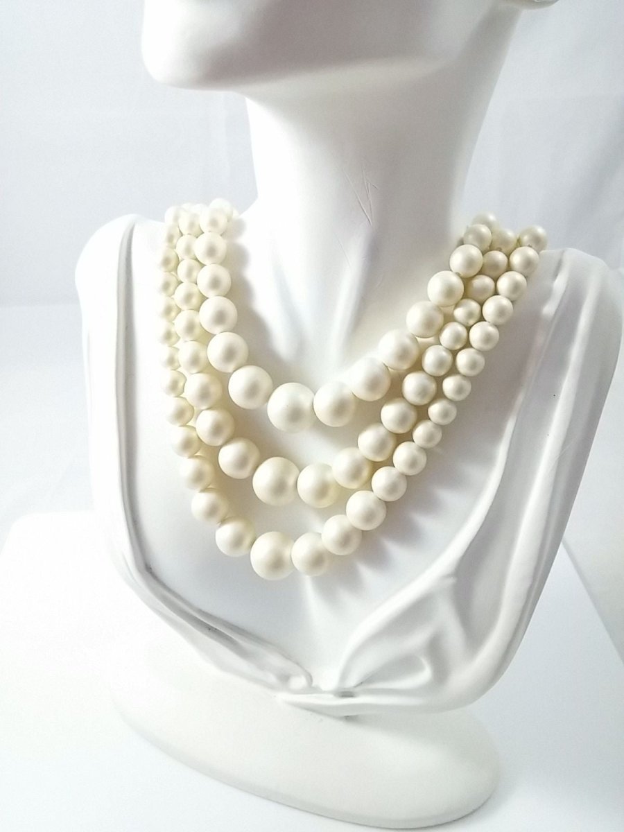 Vintage 50s 60s Necklace Multi Strand Cream Matte Beads Necklace - Dirty30 Vintage