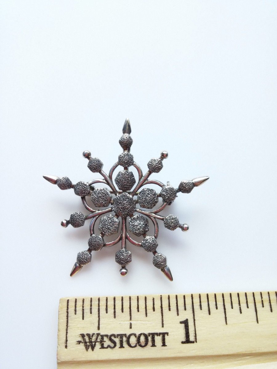 Vintage 50s 60s Snowflake Starburst Pendant Brooch Silver Tone - Dirty30 Vintage