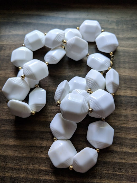 Vintage Beaded White Necklace - Dirty30 Vintage