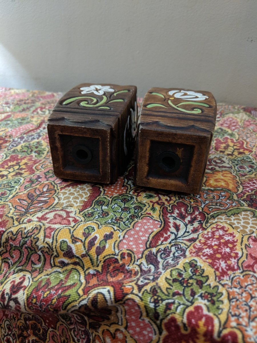 Vintage Brayton Laguna Brown Ceramic Pottery Salt & Pepper Shakers - Dirty30 Vintage