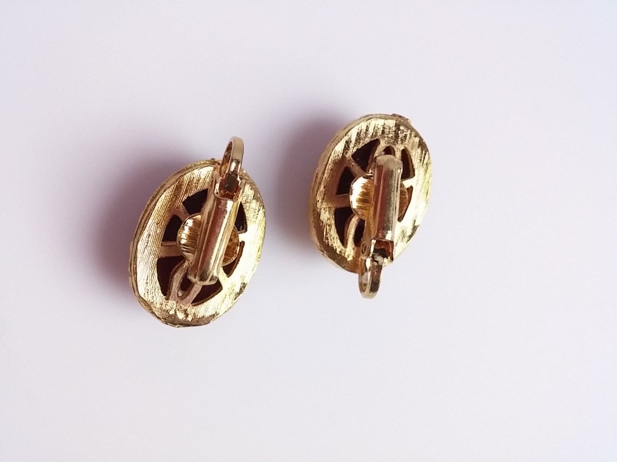 Vintage Earrings Oval Shaped Brown Center Stone - Dirty30 Vintage