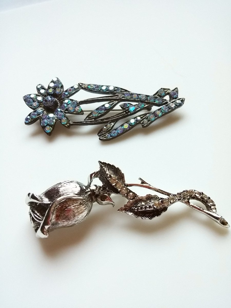 Vintage Floral Rose Bud Brooch Duo - Dirty30 Vintage