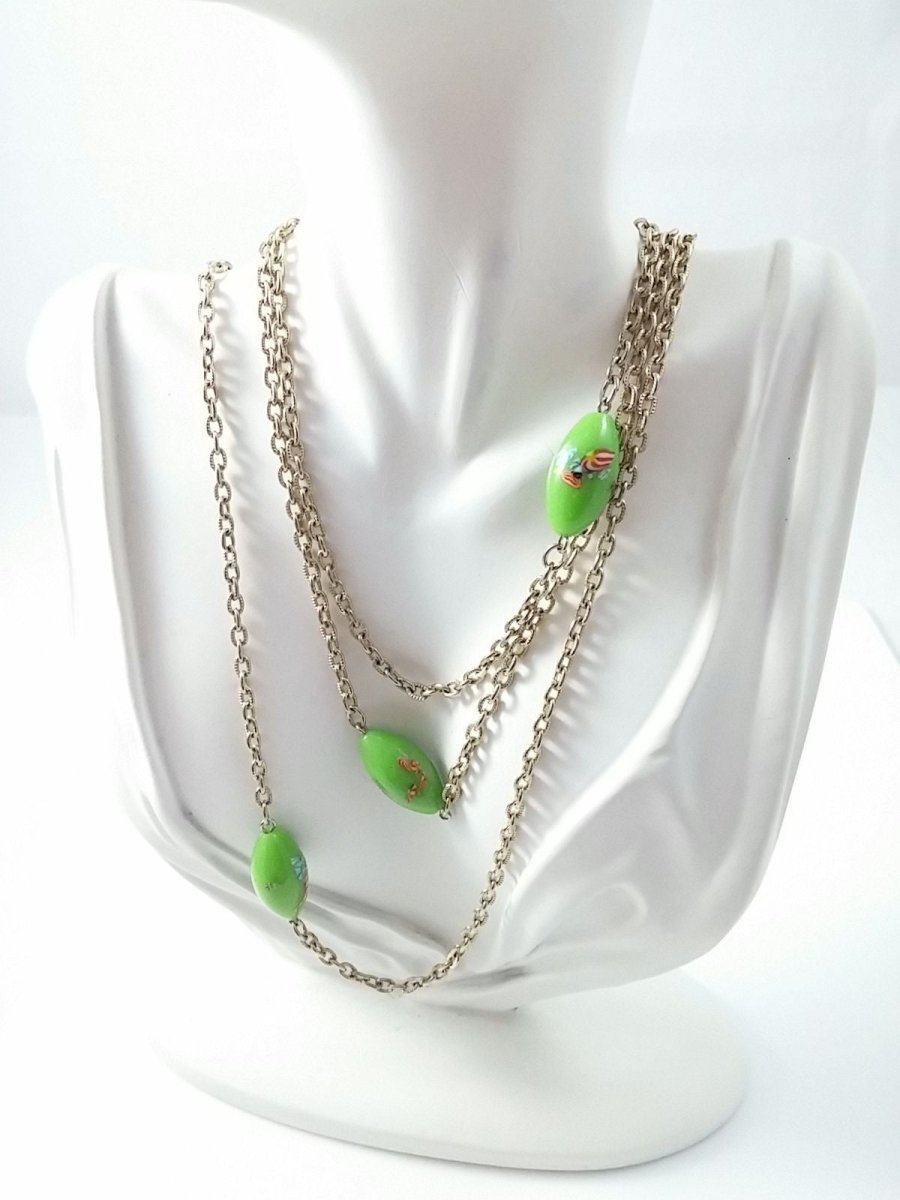 Vintage Green Glass Necklace - Dirty30 Vintage