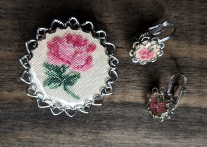 Vintage Needlepoint Tapestry Rose Flower Brooch Pin Pendant Clip Earrings Set - Dirty30 Vintage