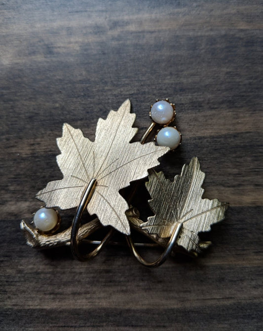Vintage Sarah Coventry 1964 "Precious" Gold Branch and Leaf and Pearl Pin Brooch - Dirty30 Vintage