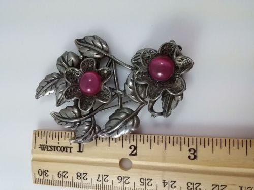 Vintage Silver Tone Brooch Large Leaf Floral Motif Pink Center Stones - Dirty30 Vintage